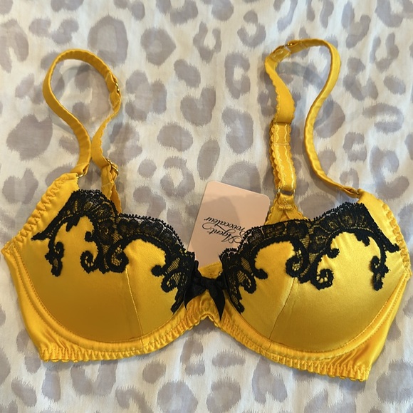 Agent Provocateur Molly Yellow and Black 3 Piece Lingerie Set 32B/2 - Picture 3 of 13
